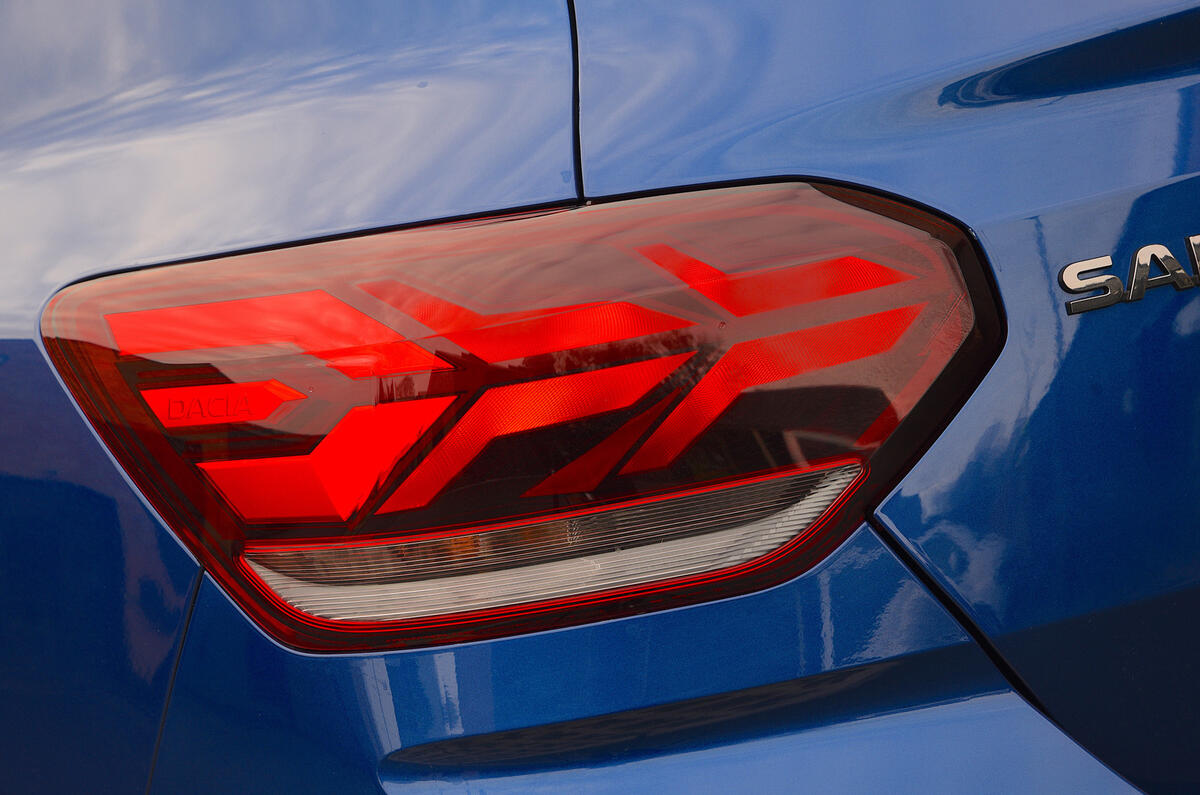 96 readers q brake light