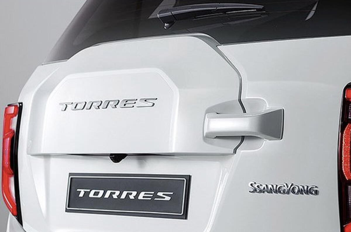 96 ssangyong torres badge 96 ssangyong torres badge