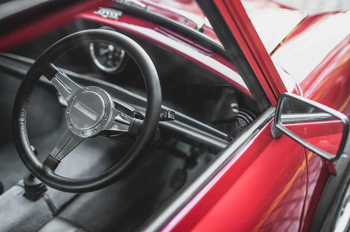 Swind E Classic Mini official press photos - interior