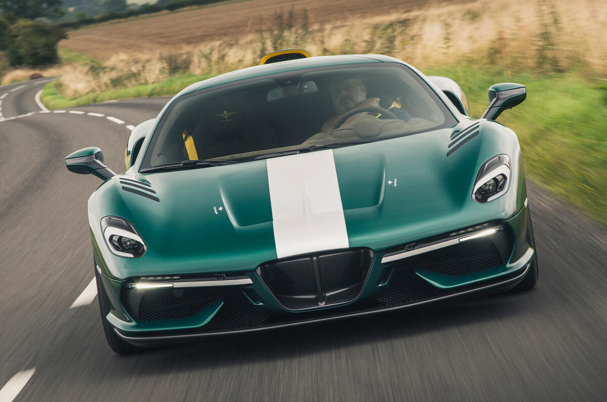 96 Touring Arese RH 95 2021 drive tracking nose