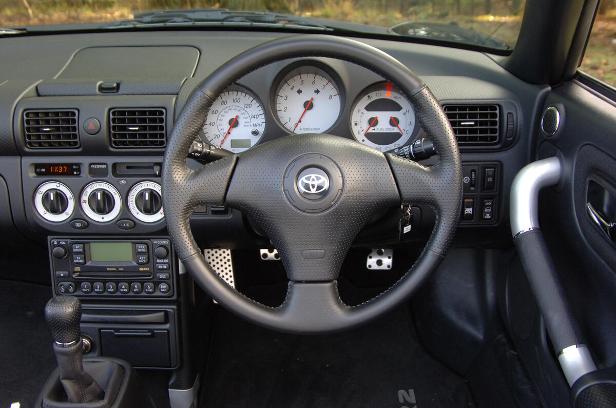 96 toyota mr2 interior 96 toyota mr2 interior