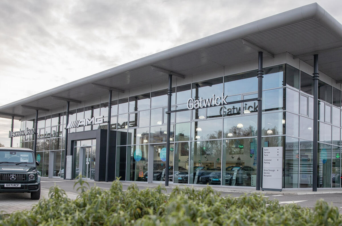 96 Lookers Mercedes Benz Gatwick 96 Lookers Mercedes Benz Gatwick