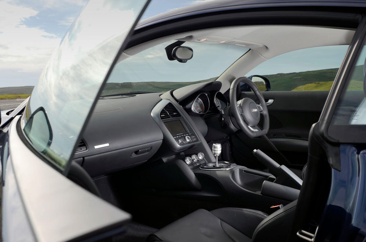 97 Audi R8 used buying guide 2022 interior 97 Audi R8 used buying guide 2022 interior