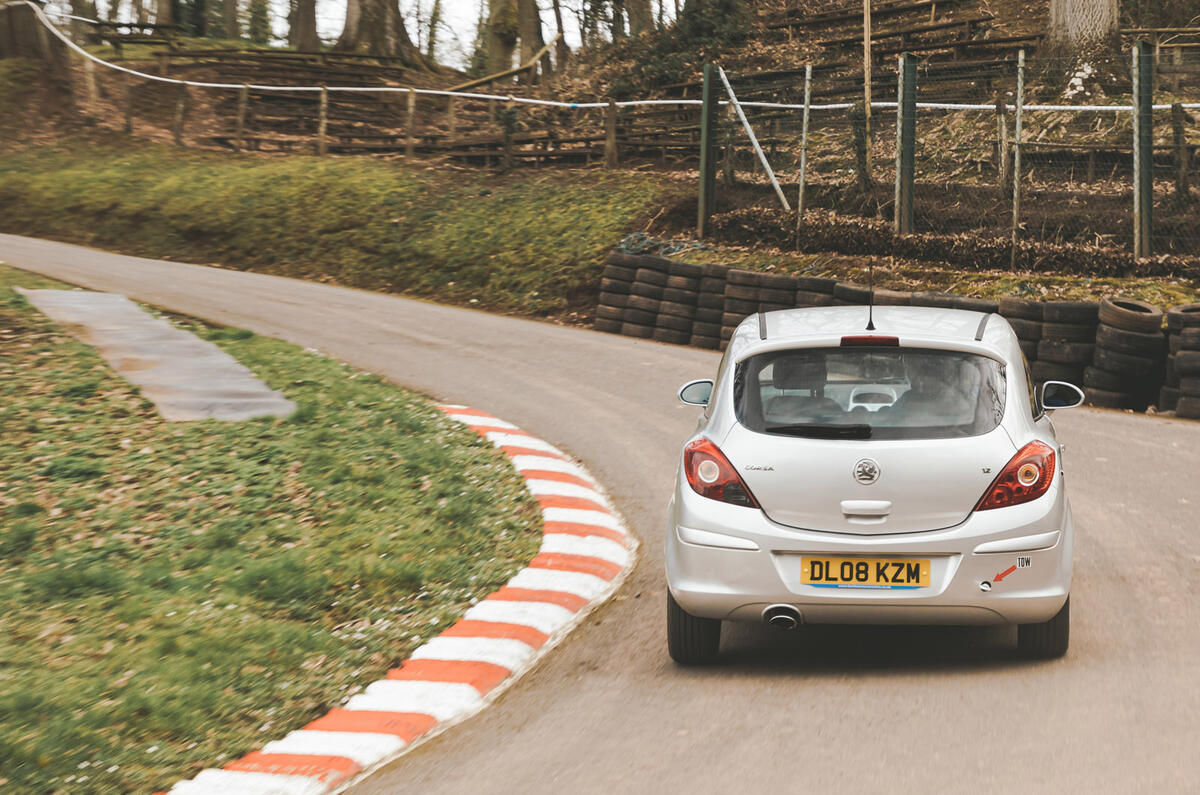 97 Autocar Young Hillclimb series 2021 corner rear 97 Autocar Young Hillclimb series 2021 corner rear