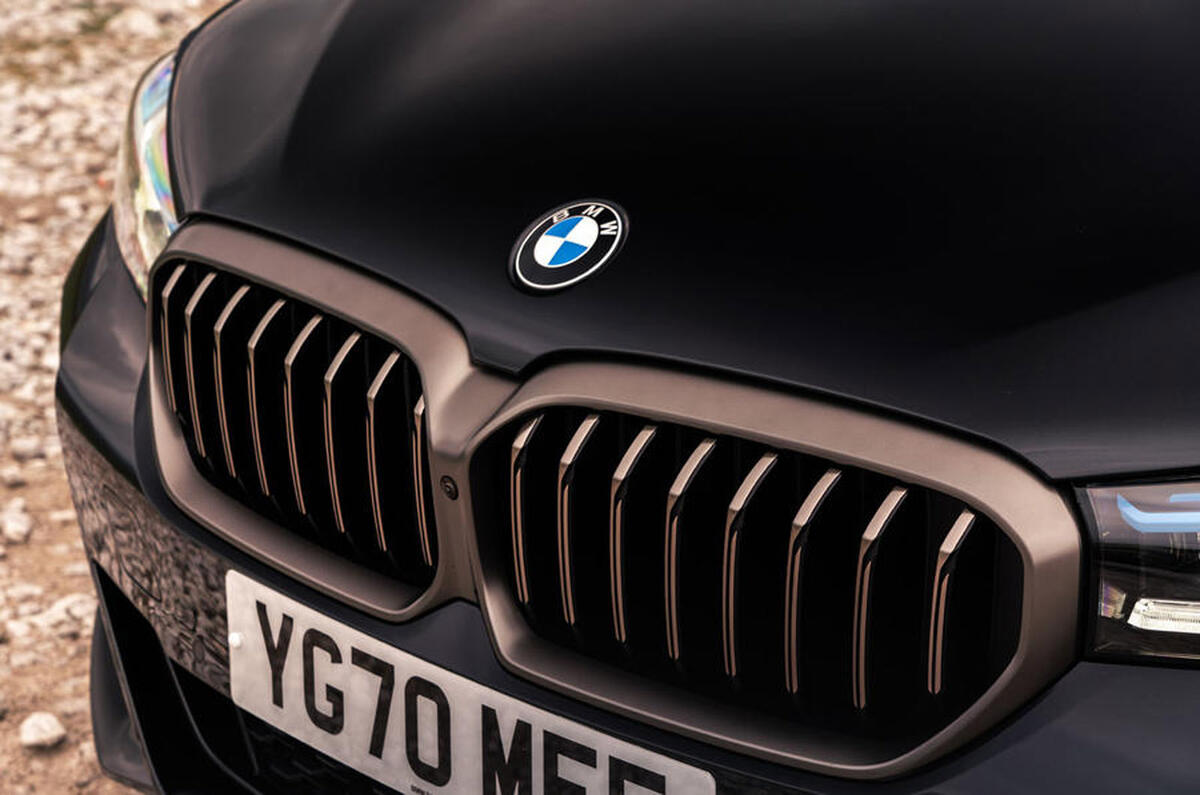 97 bmw m550i vs mercedes amg e53 2021 twin test nose 97 bmw m550i vs mercedes amg e53 2021 twin test nose