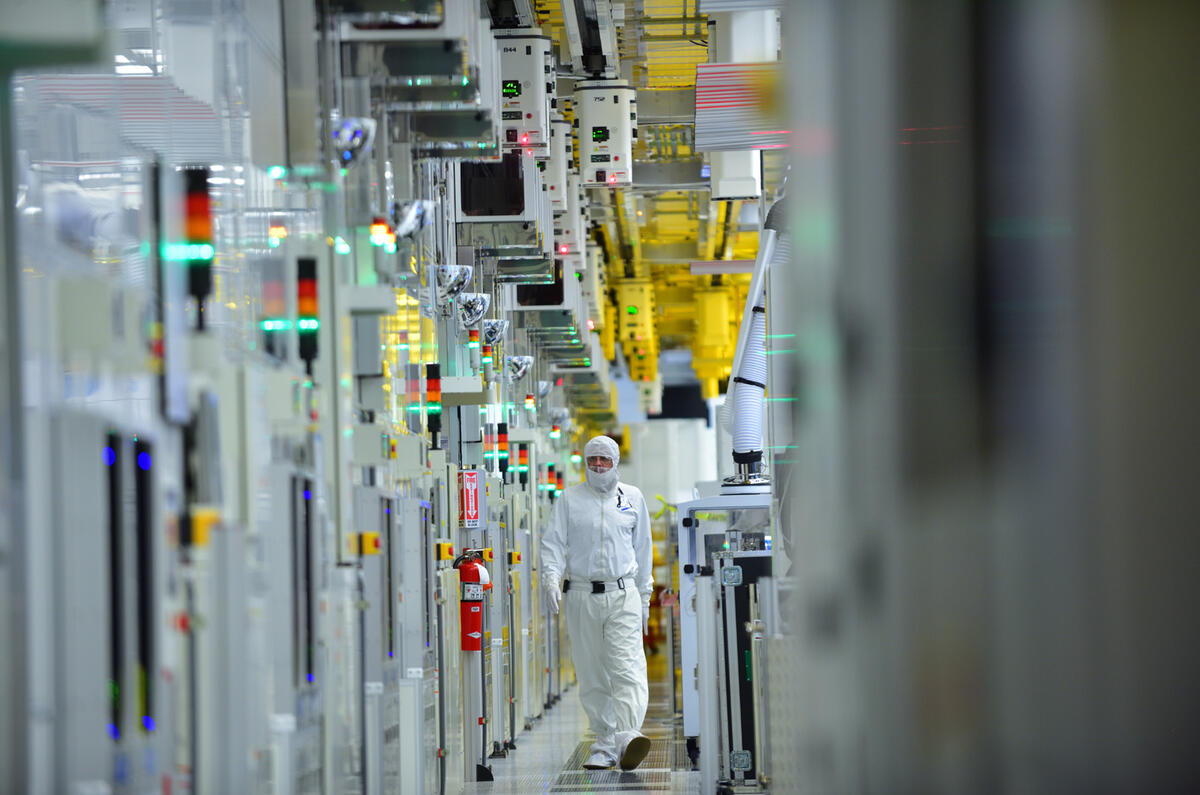 97 business feature semiconductors intel manufacturing