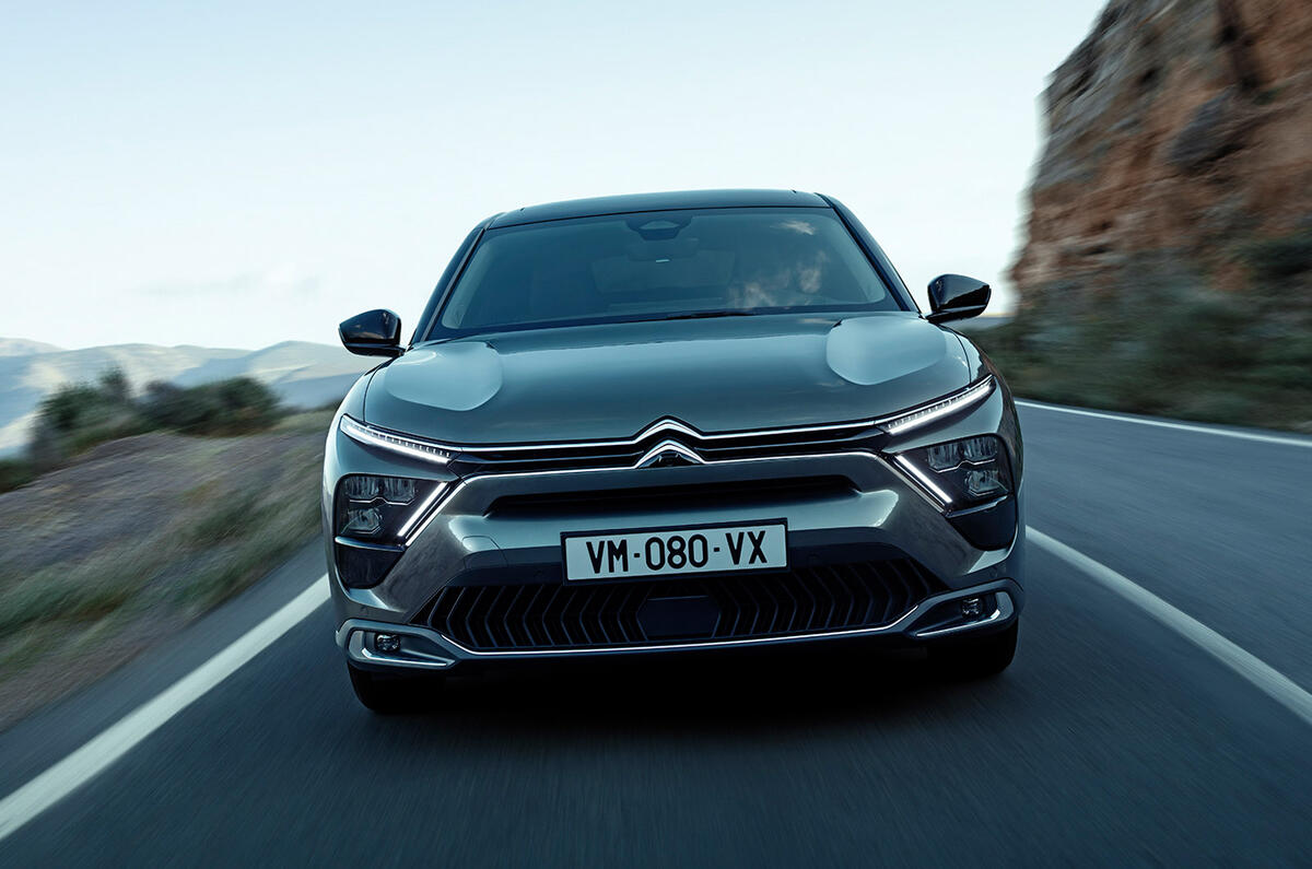 97 Citroen C5X official reveal images tracking nose 97 Citroen C5X official reveal images tracking nose