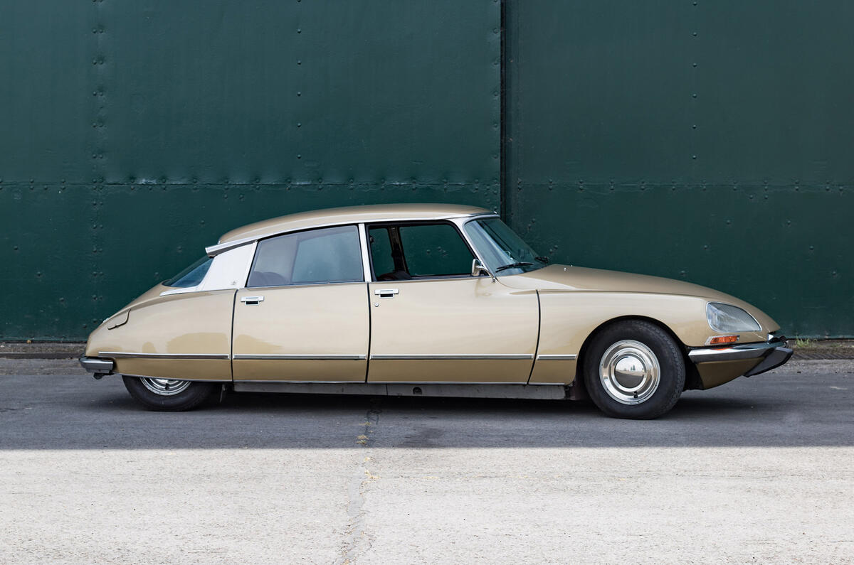 97 Citroen DS EV 2021 official side 97 Citroen DS EV 2021 official side