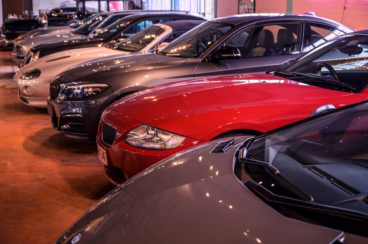 97 Duke of London Autocar visits noses