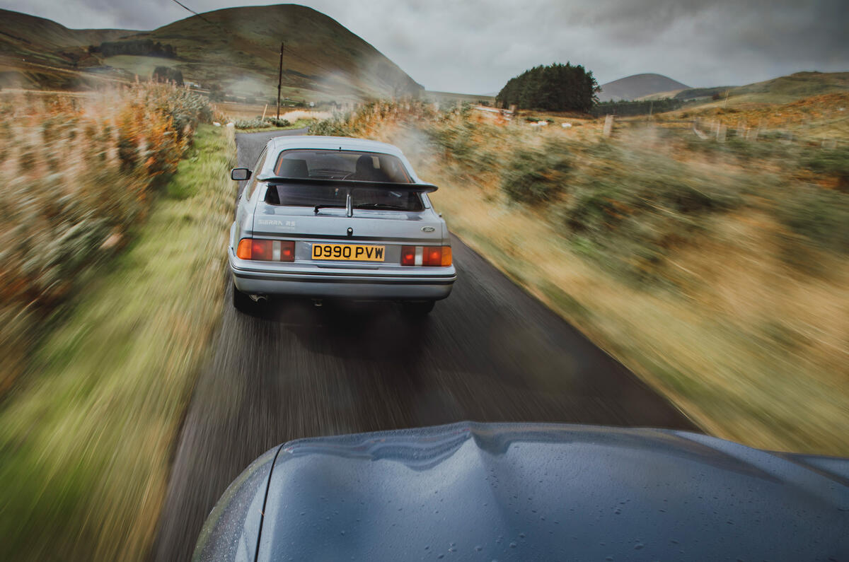 97 Ford Mustang Mach e vs Sierra Cosworth tracking rear 97 Ford Mustang Mach e vs Sierra Cosworth tracking rear