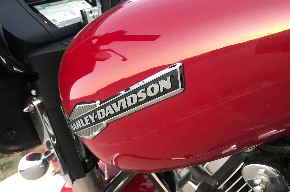 97 Matt Prior US Harley road trip side badge