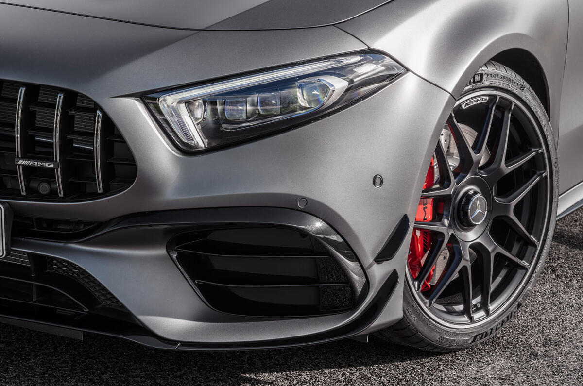Mercedes-AMG A45 S 2019 official reveal - front lights