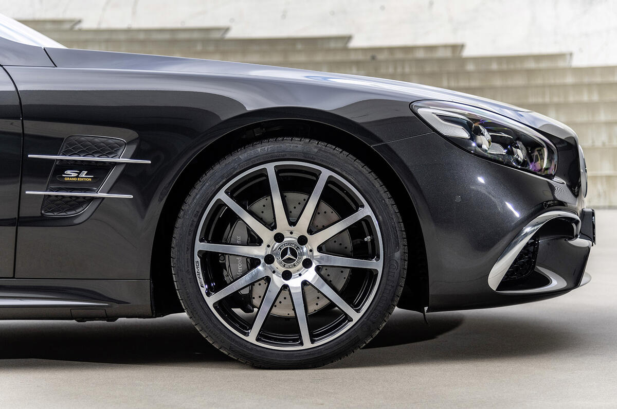 Mercedes SL Grand Edition official press - alloy wheels