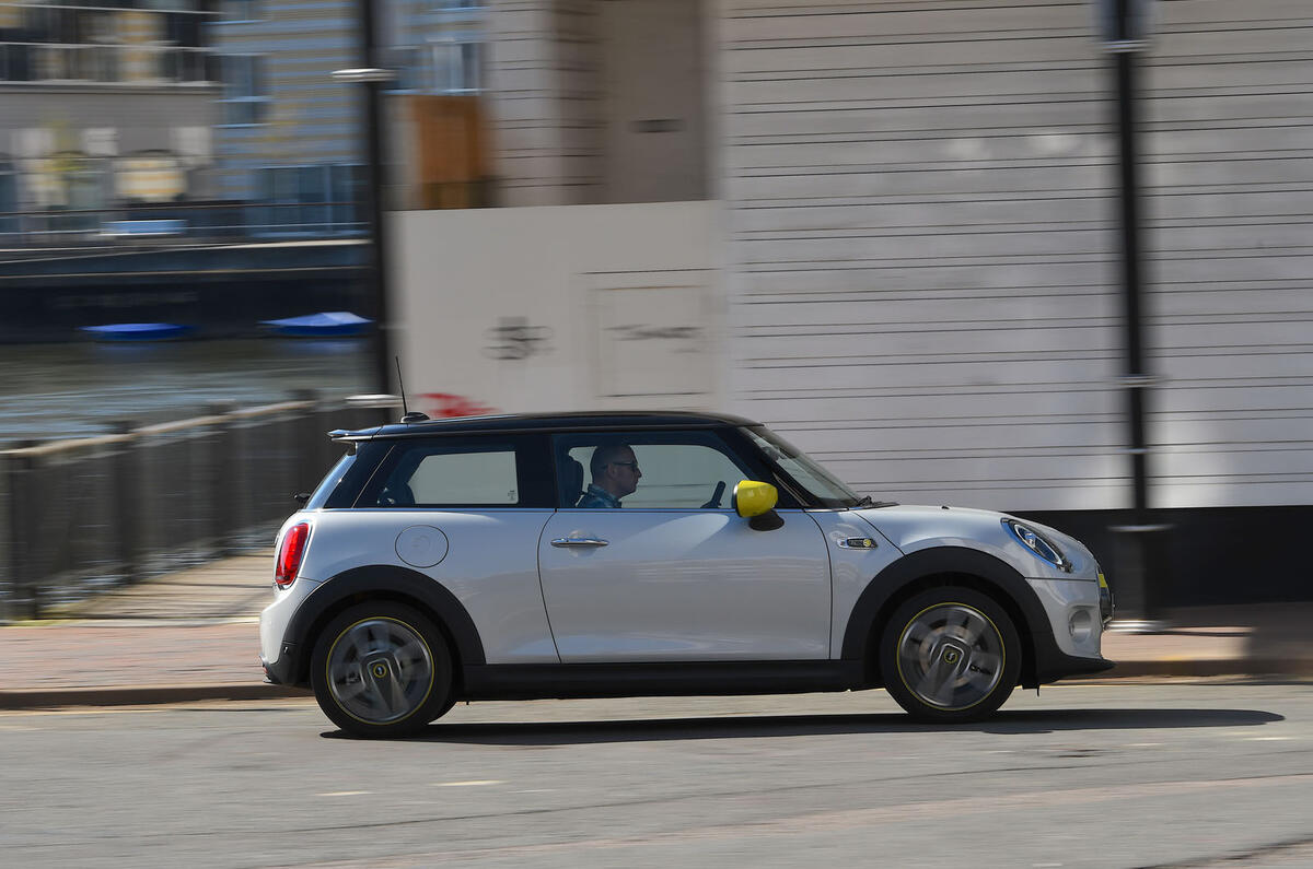 a month with a Mini Electric - tracking side a month with a Mini Electric - tracking side