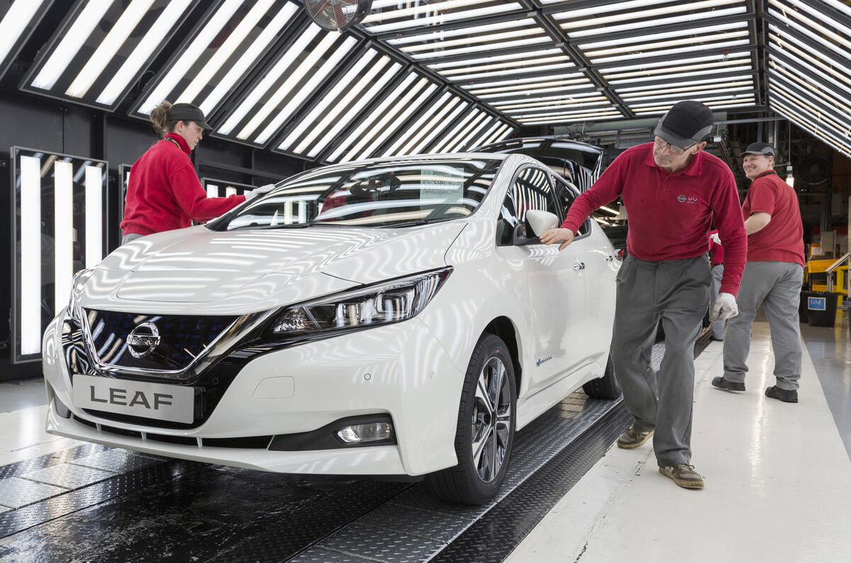 97 Nissan leaf paint factory