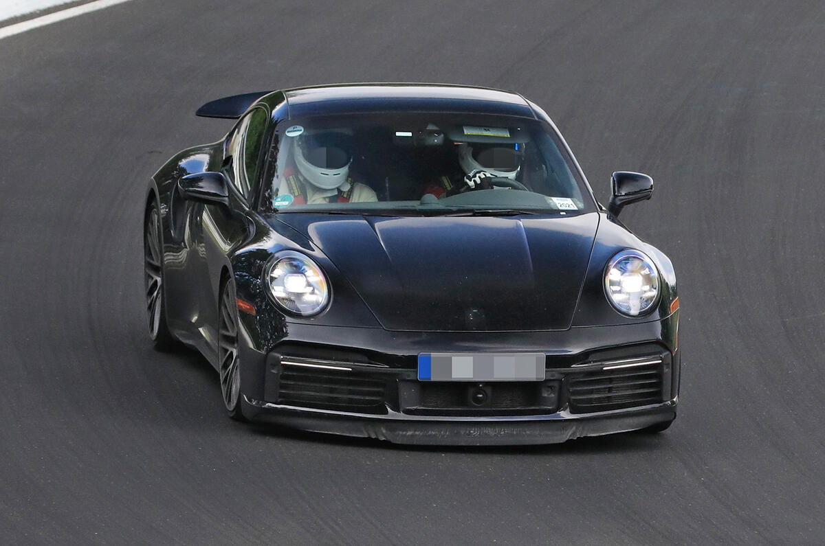 97 Porsche 911 Turbo hybrid spies 2 97 Porsche 911 Turbo hybrid spies 2