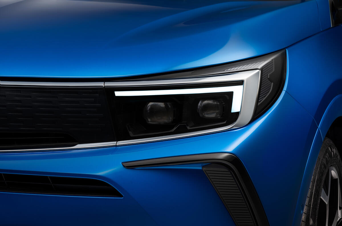 97 Vauxhall Astra 2021 teaser images headlights 97 Vauxhall Astra 2021 teaser images headlights