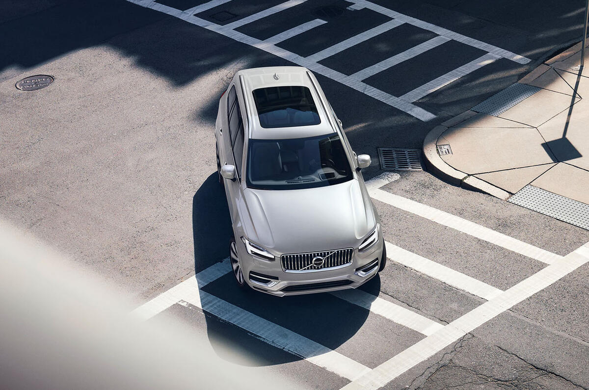 Volvo XC90 2019 refresh official press - hero roof