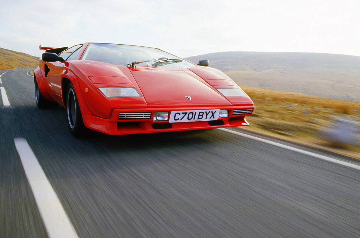Lamborghini Countach LP500S 1982 - tracking front Lamborghini Countach LP500S 1982 - tracking front