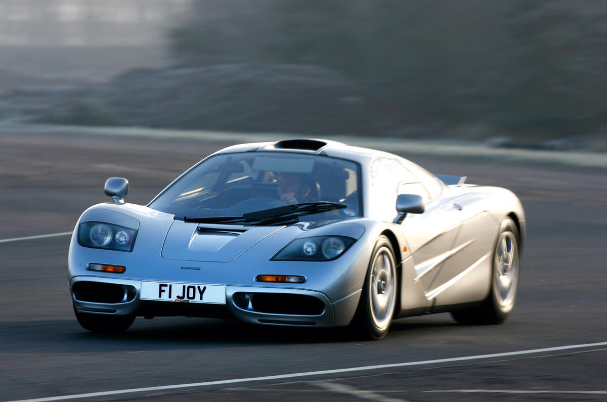 McLaren F1 - tracking front