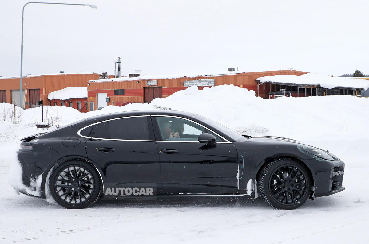 98 2023 porsche panamera spies Mar 22 side pan