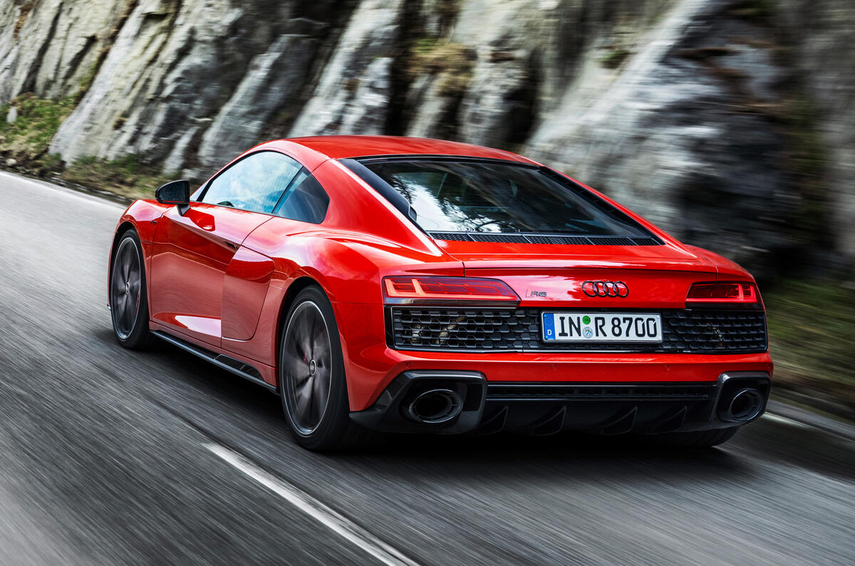 98 Audi R8 Performance RWD 2021 official images coupe tracking rear