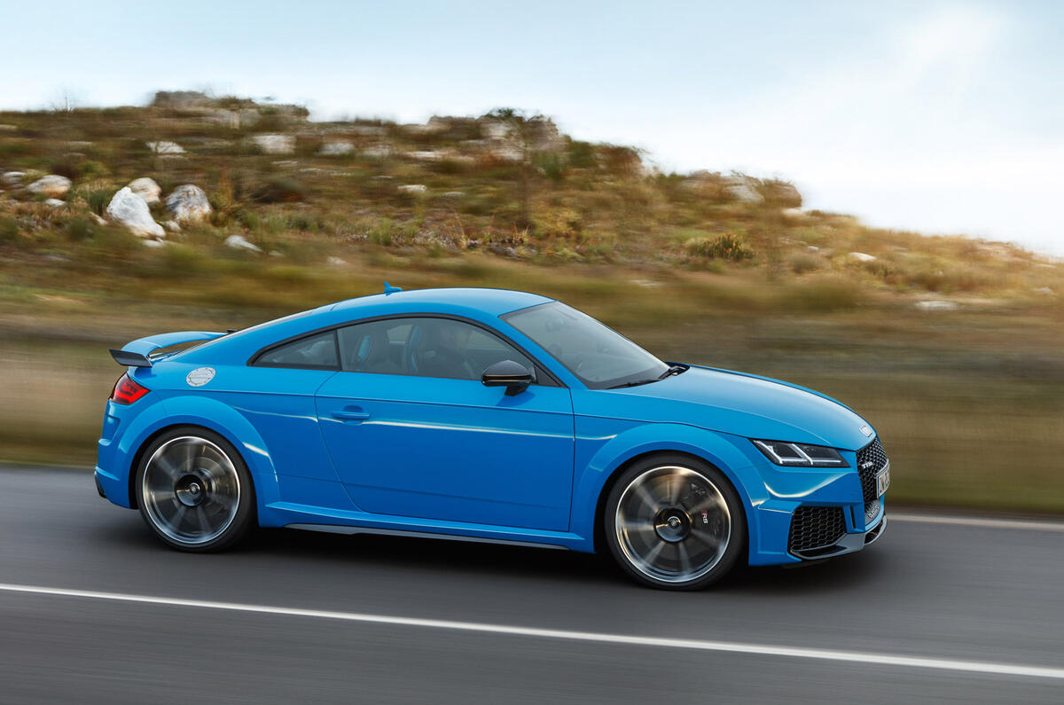 Audi TT RS 2019 facelift - official press images - hero side