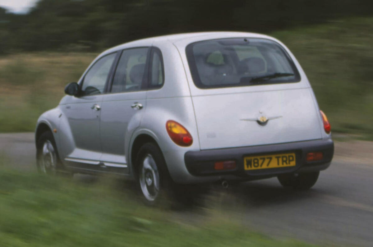 98 chysler pt cruiser rear panning