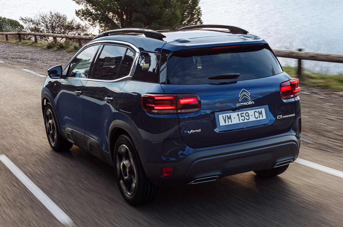 98 Citroen C5 Aircross 2022 facelift official images tracking rear
