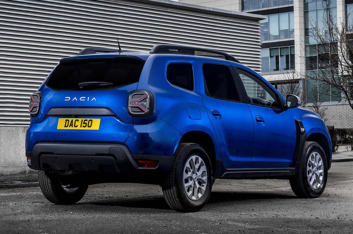 Dacia Duster Commerical 2022 rear quarter static