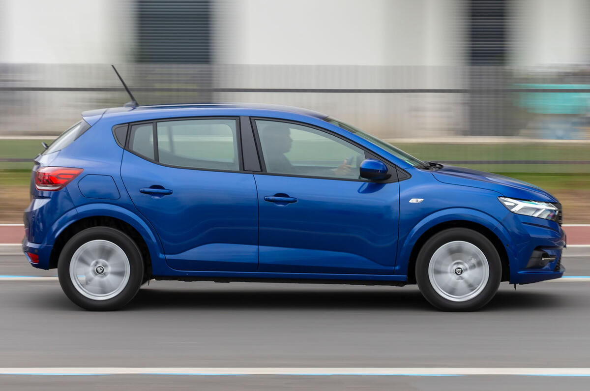 Dacia Sandero 2021 UK official images - side Dacia Sandero 2021 UK official images - side