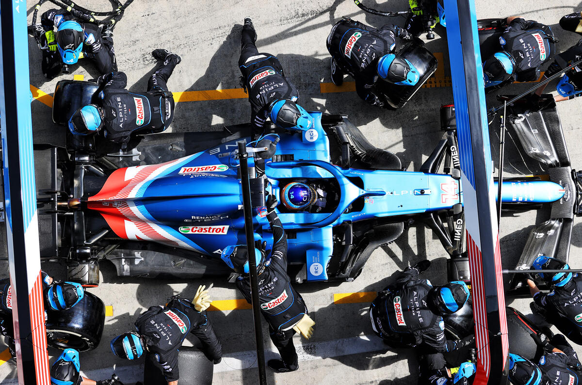 98 Fernando Alonso 2021 interview pitlane 98 Fernando Alonso 2021 interview pitlane