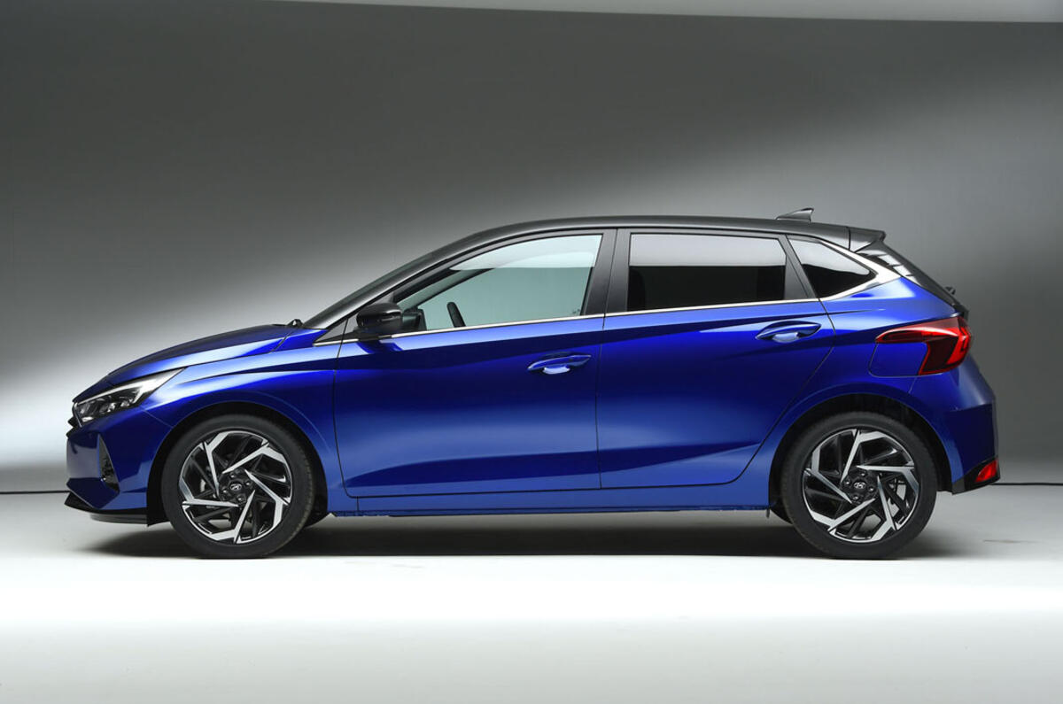 Hyundai i20 2020 studio images - hero side