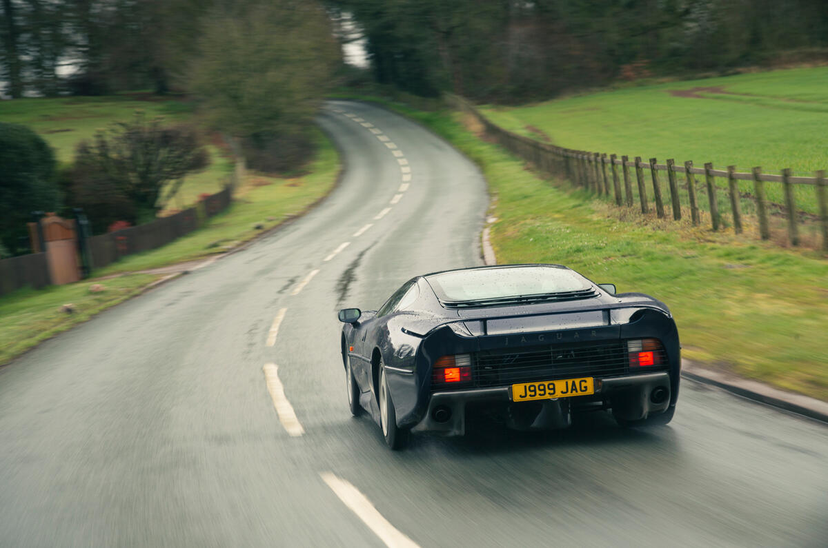 98 jaguar xj220 rear tracking 98 jaguar xj220 rear tracking