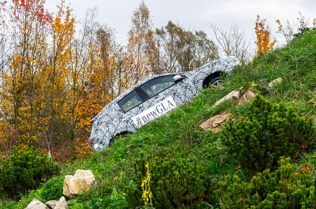 Mercedes-Benz GLA prototype ride 2019 - hero side