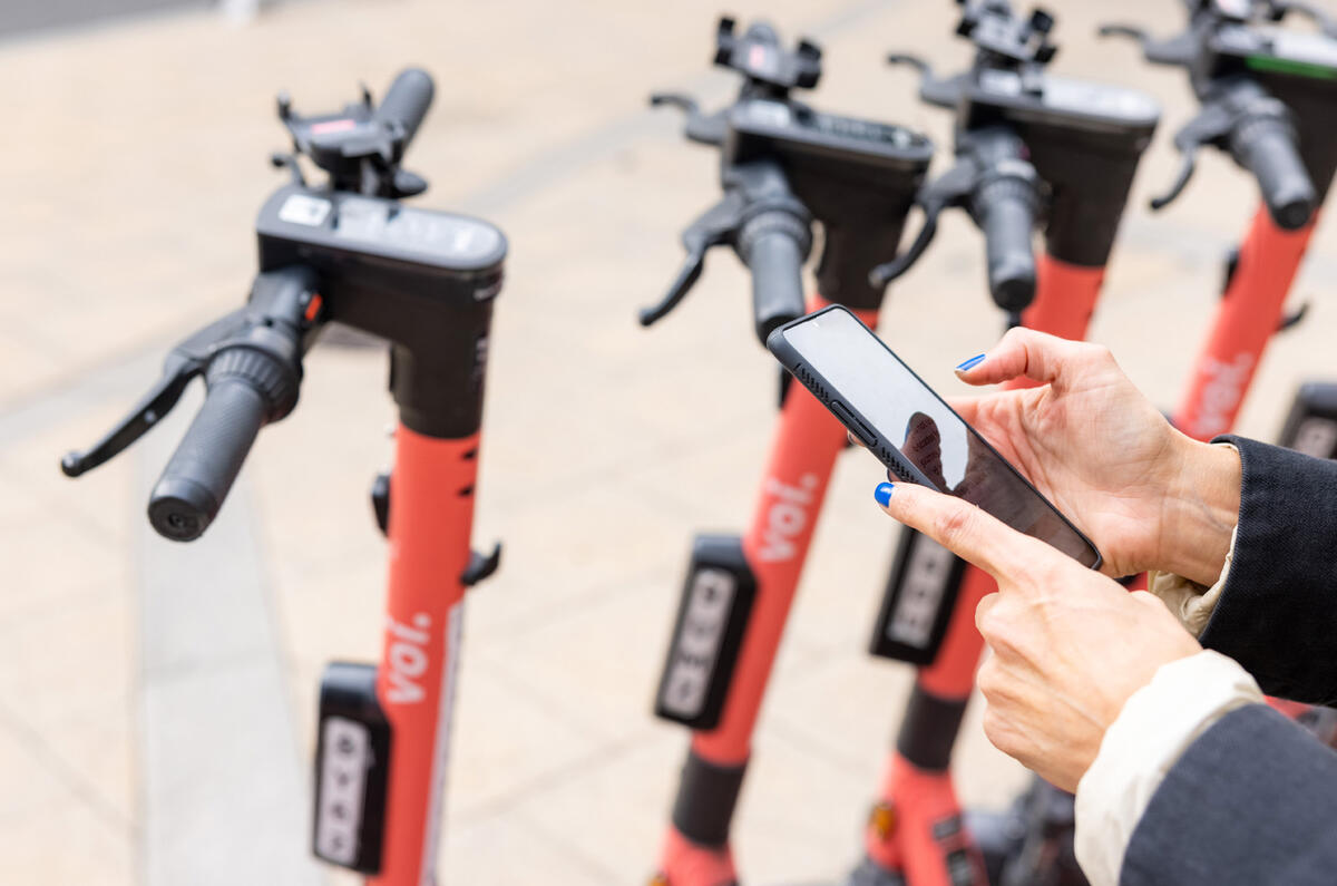 98 MoveElectric scooters legal advice renting