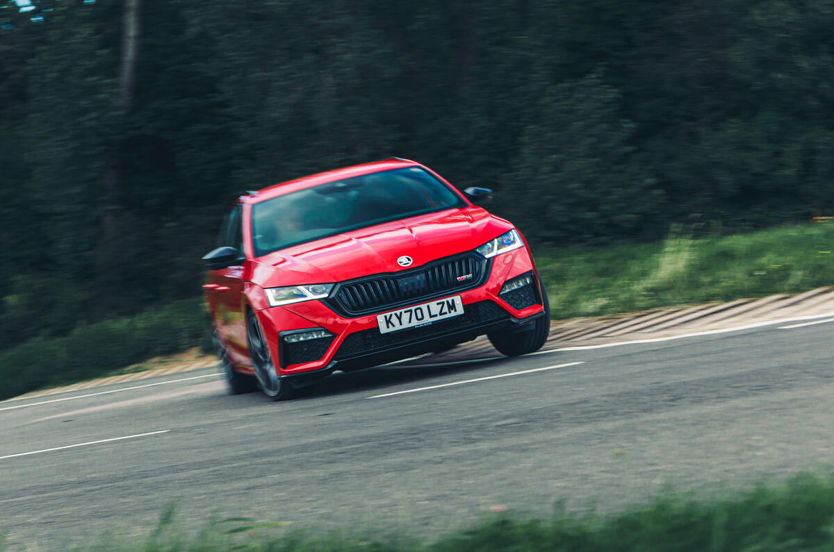 98 new Octavia vrs vs used AMG C43 cornering vRS 98 new Octavia vrs vs used AMG C43 cornering vRS