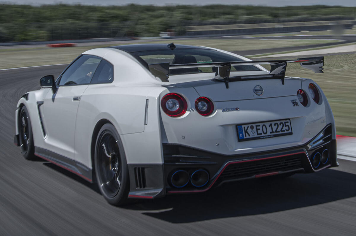 Nissan GT-R Nismo 2020 official reveal - hero rear
