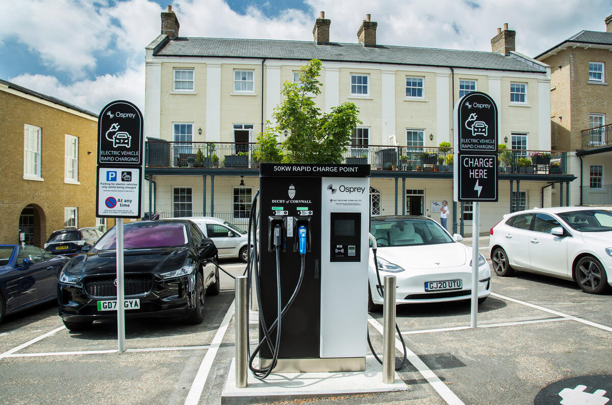 98 osprey charger poundbury 98 osprey charger poundbury