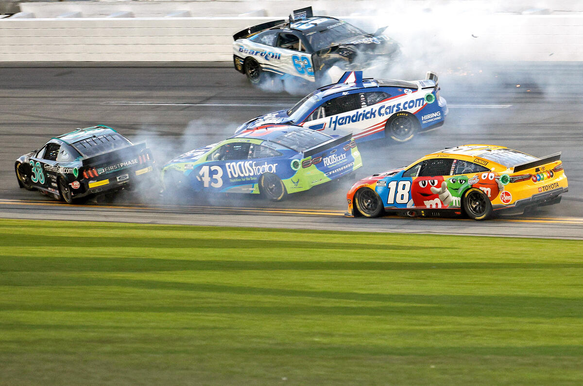 98 racing lines daytona 500 2022 rubbin