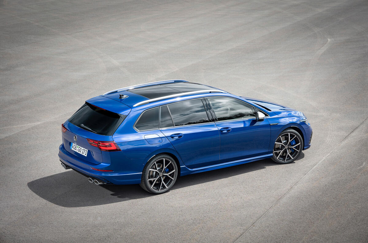 98 Volkswagen Golf R Estate 2021 official reveal static rear 98 Volkswagen Golf R Estate 2021 official reveal static rear