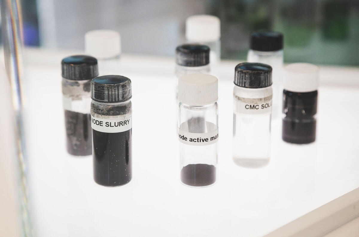 We built a Lithium-ion battery - vials