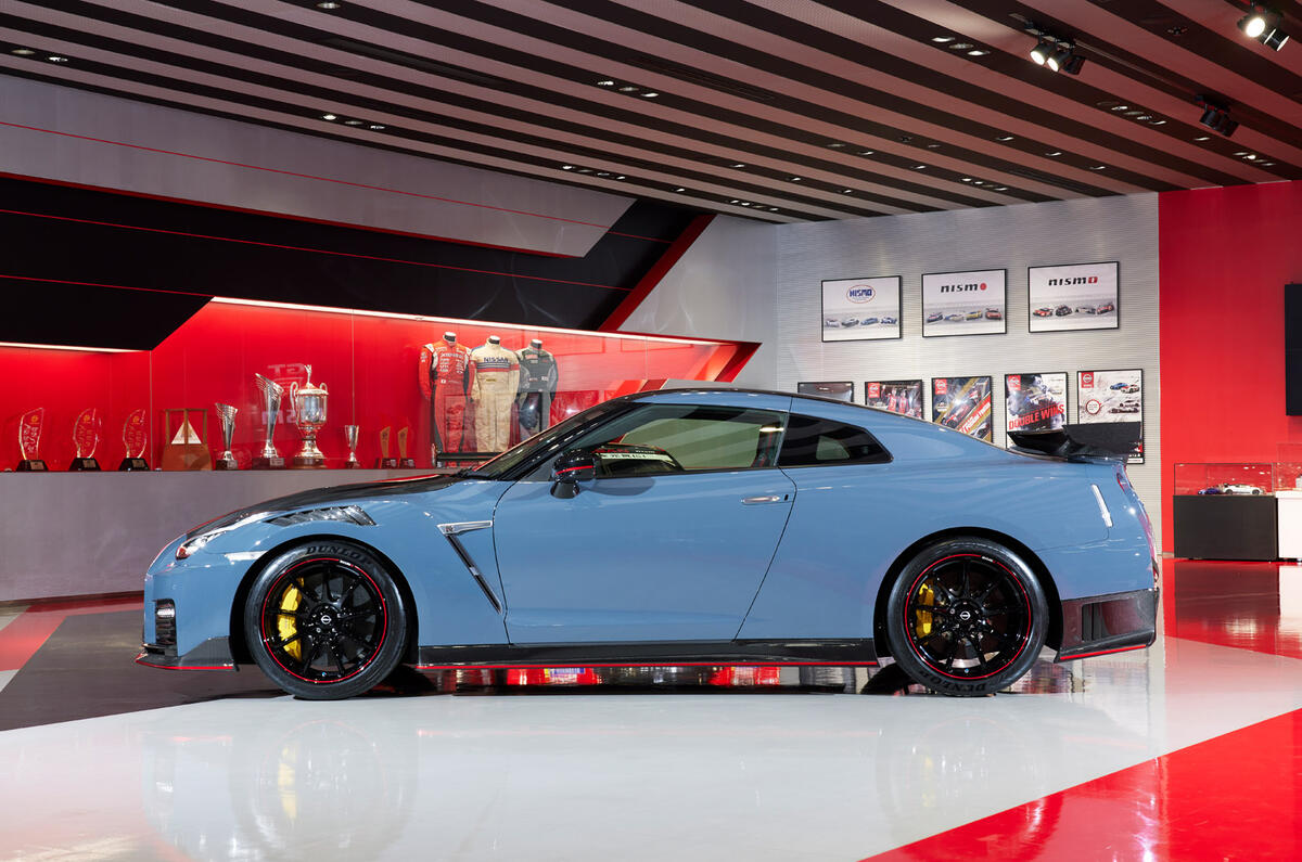 98 22MY New GT R NISMO 2800 98 22MY New GT R NISMO 2800
