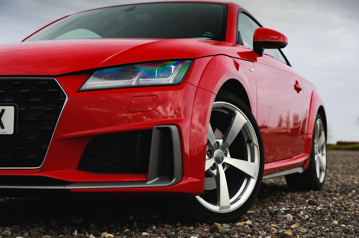 Audi TT Mk3 - static front Audi TT Mk3 - static front