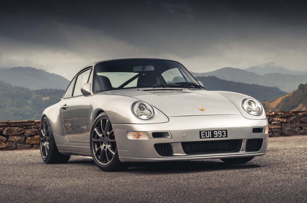 Autoart Porsche 911 993R 2022 front quarter static