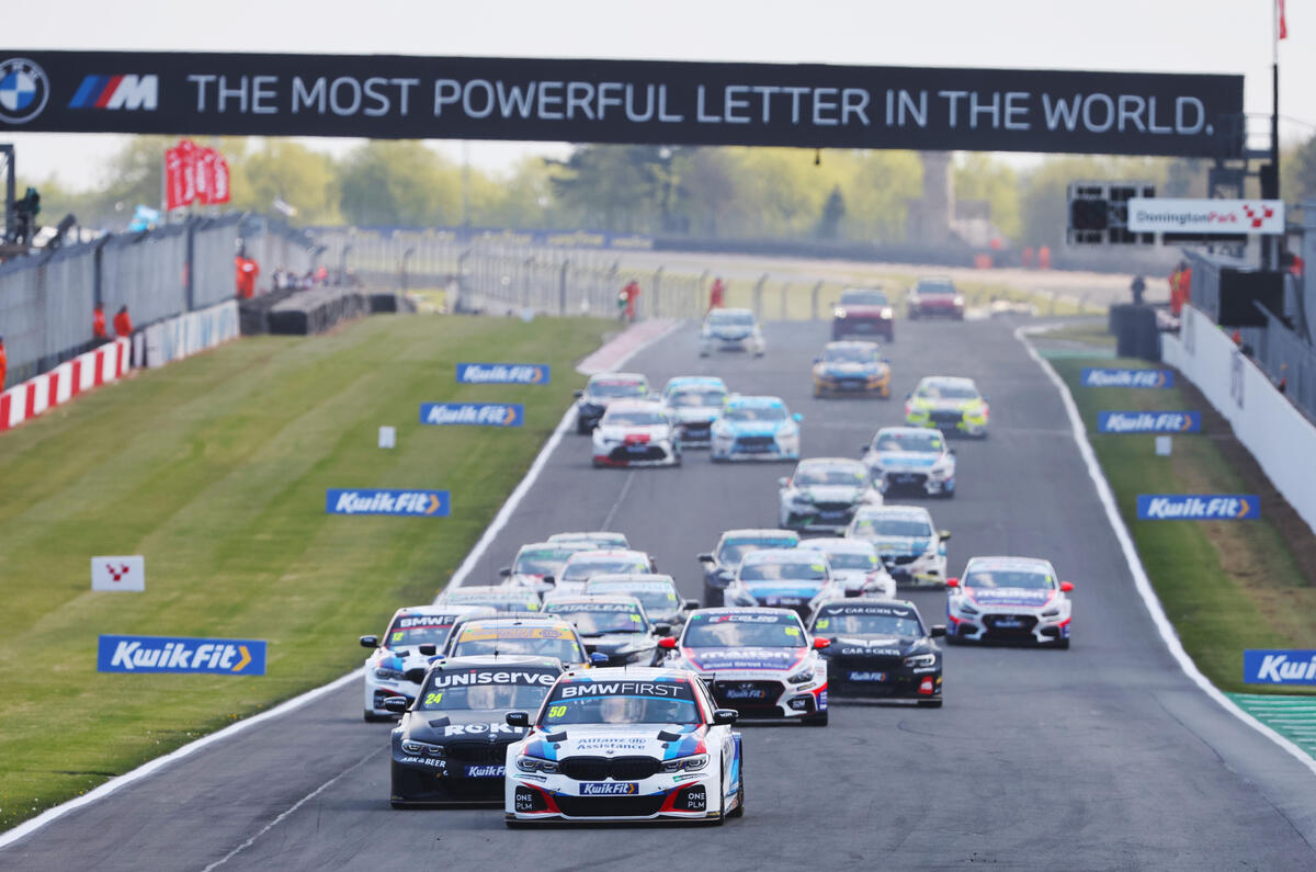 99 BTCC Donington 2022