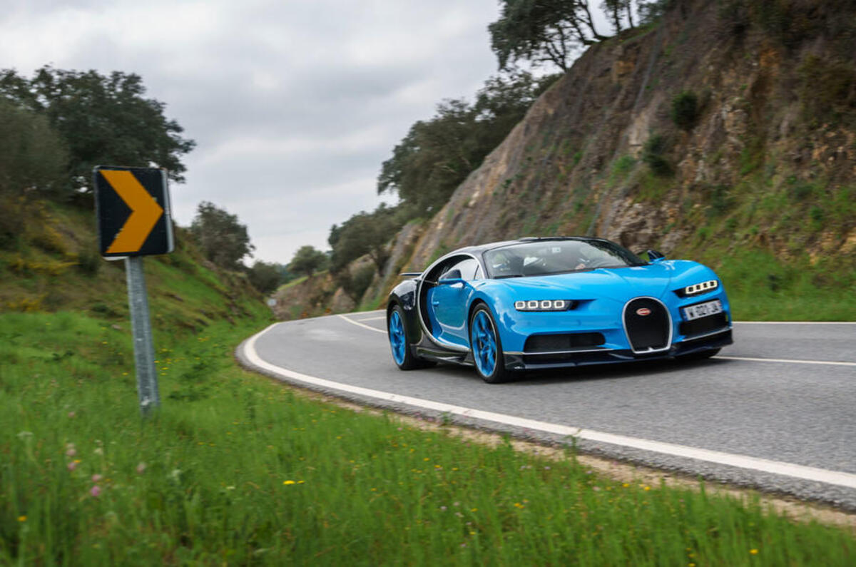 2018 Bugatti Chiron cornering - front
