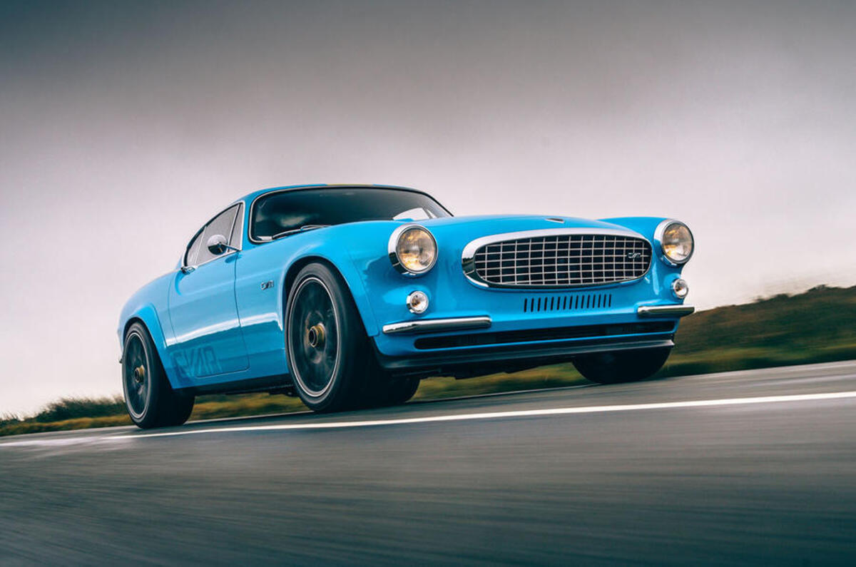 99 cyan volvo p1800 feature drive hero front 99 cyan volvo p1800 feature drive hero front
