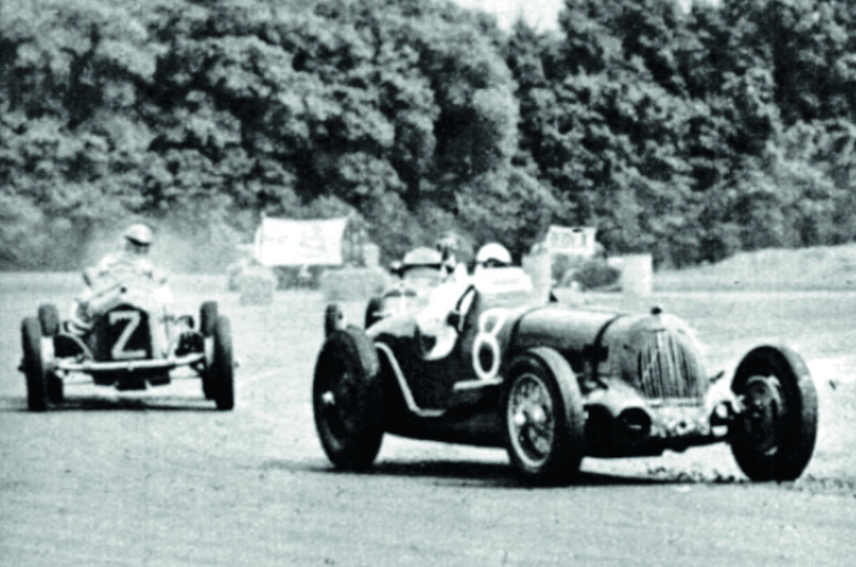 99 Gransden Lodge racing
