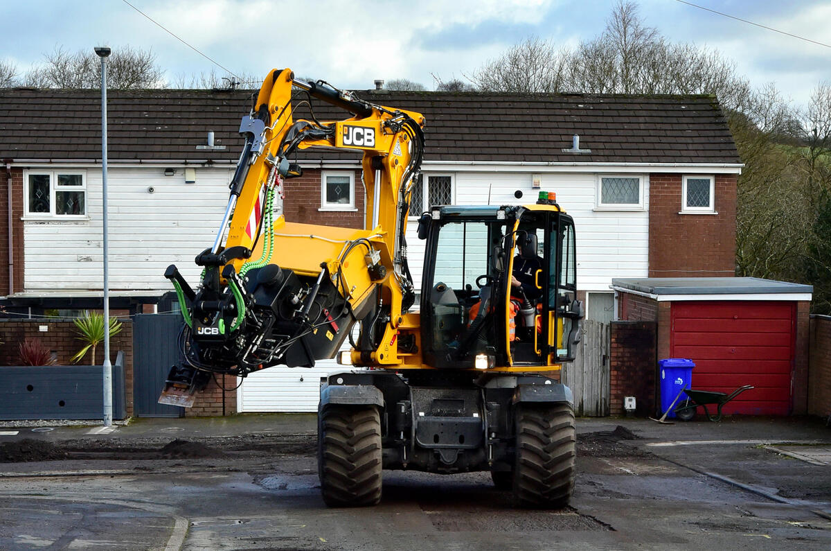 99 jcb potholepro